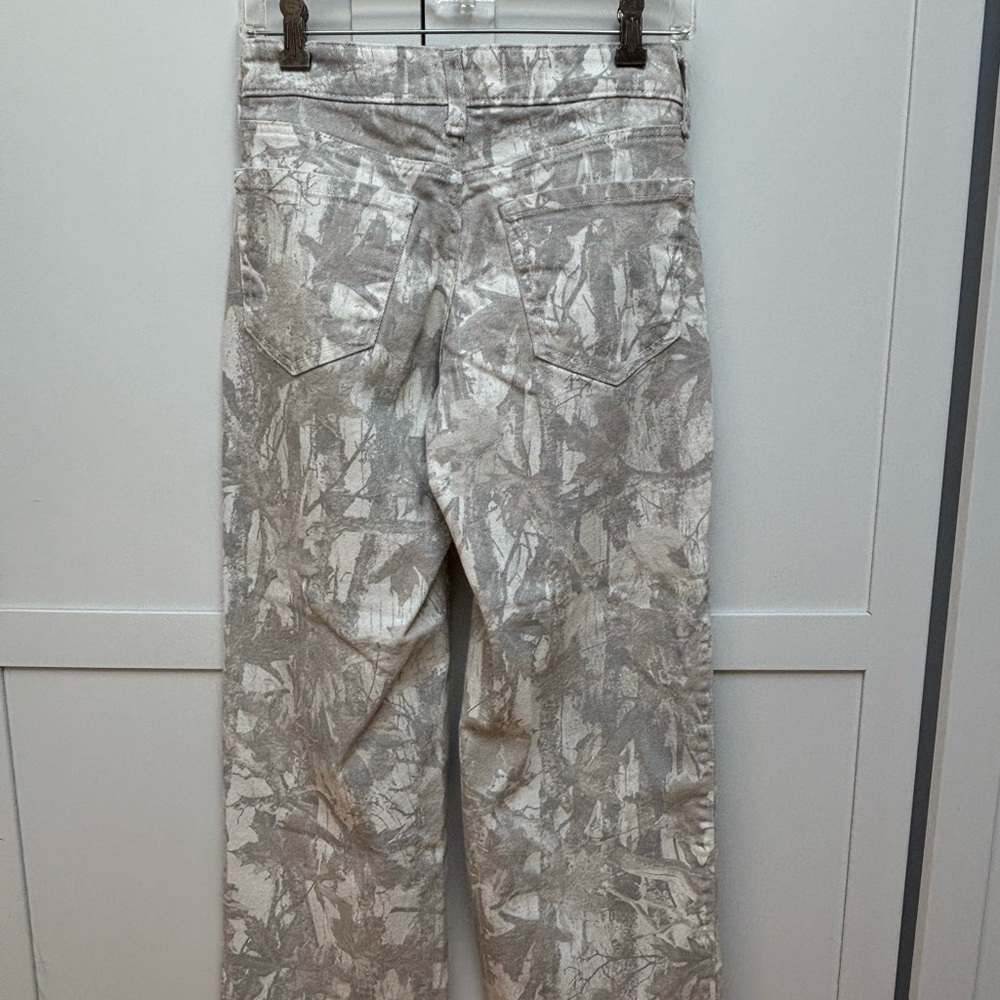 EUC Hollister Camo Low Rise Baggy Jeans Size 00R W24 raw edge - Picture 3 of 12